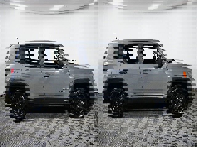 Used 2019 Jeep Renegade Sport image 6