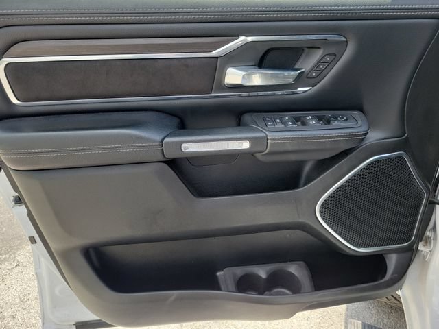 Used 2025 RAM 1500 Laramie w/ Sport Appearance Package AWD/4WD image 16