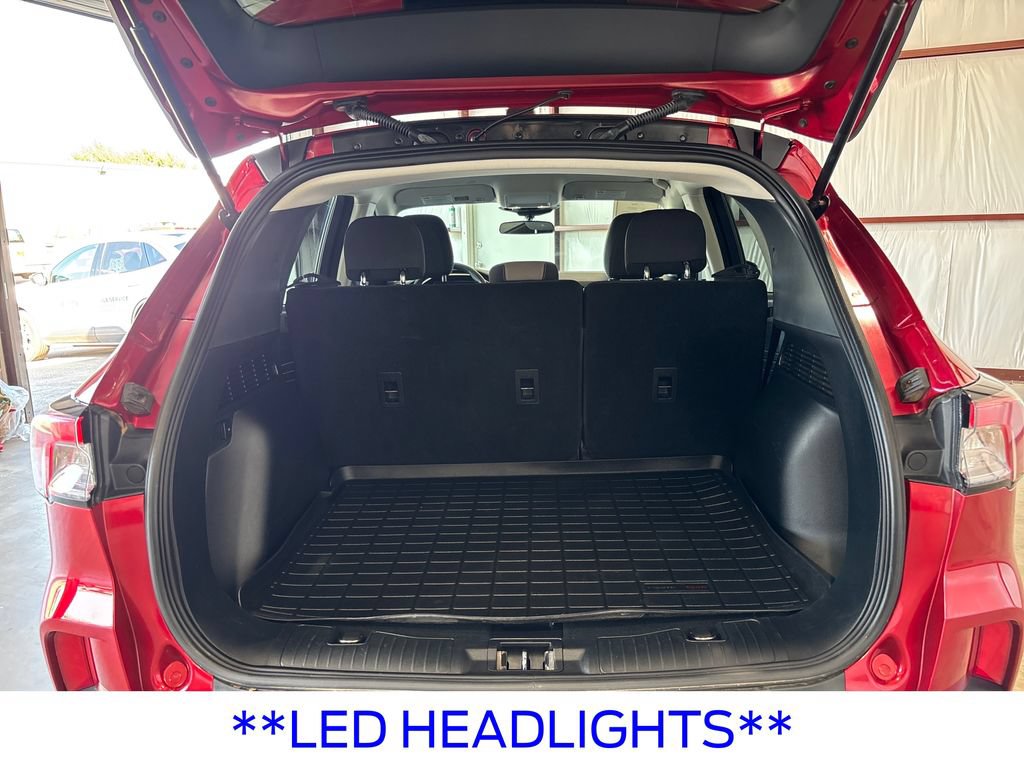 Certified 2021 Ford Escape SE w/ SE Sport Appearance Package FWD image 16