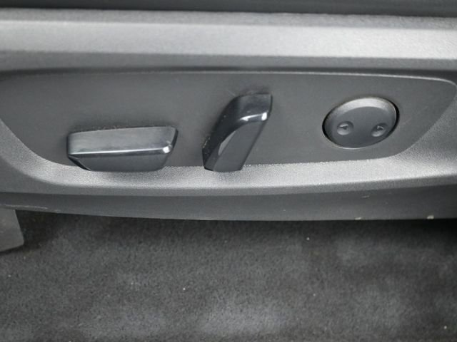 Used 2022 Nissan Pathfinder SL image 12