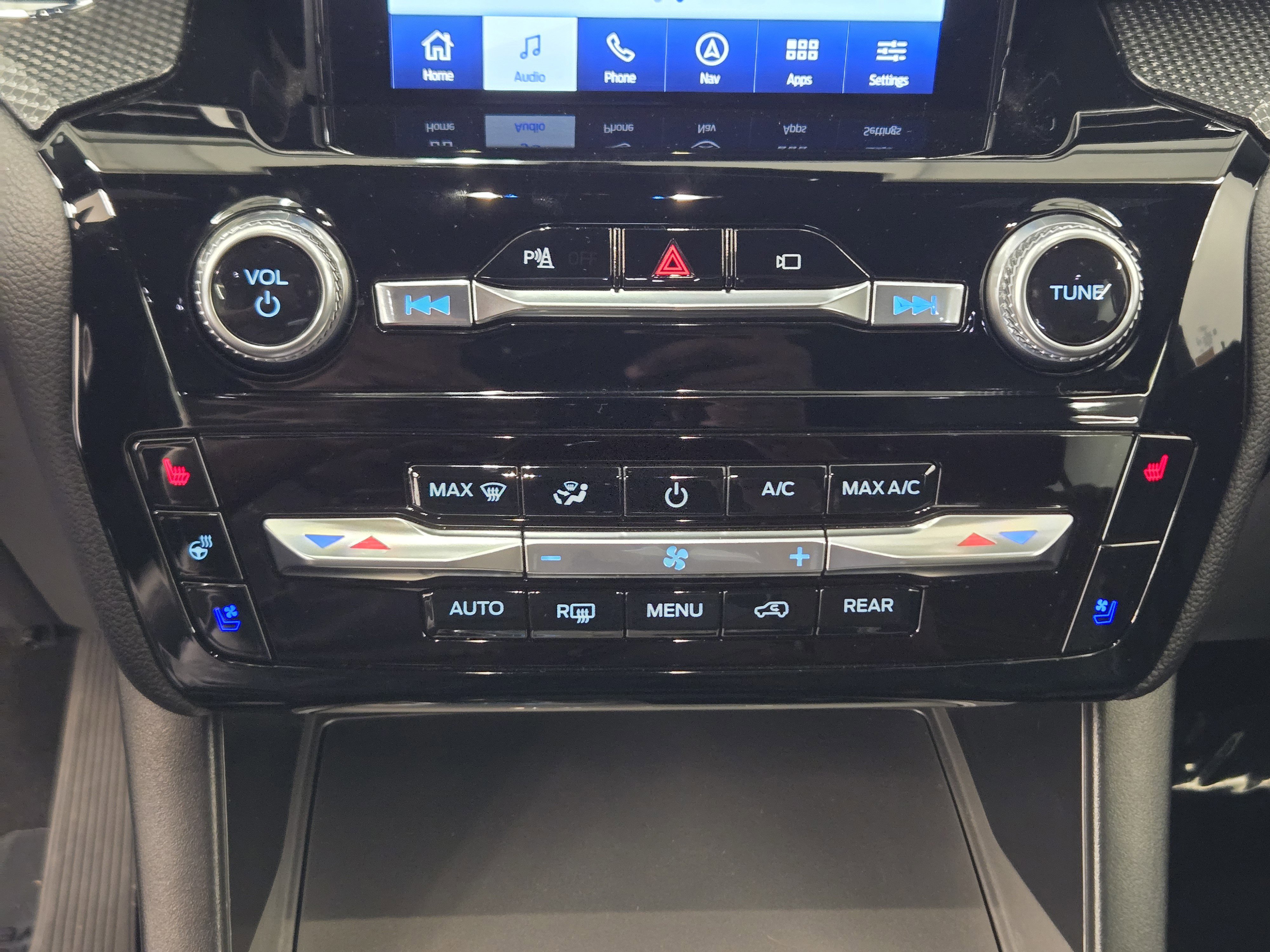 Certified 2022 Ford Explorer ST w/ Equipment Group 401A image 18