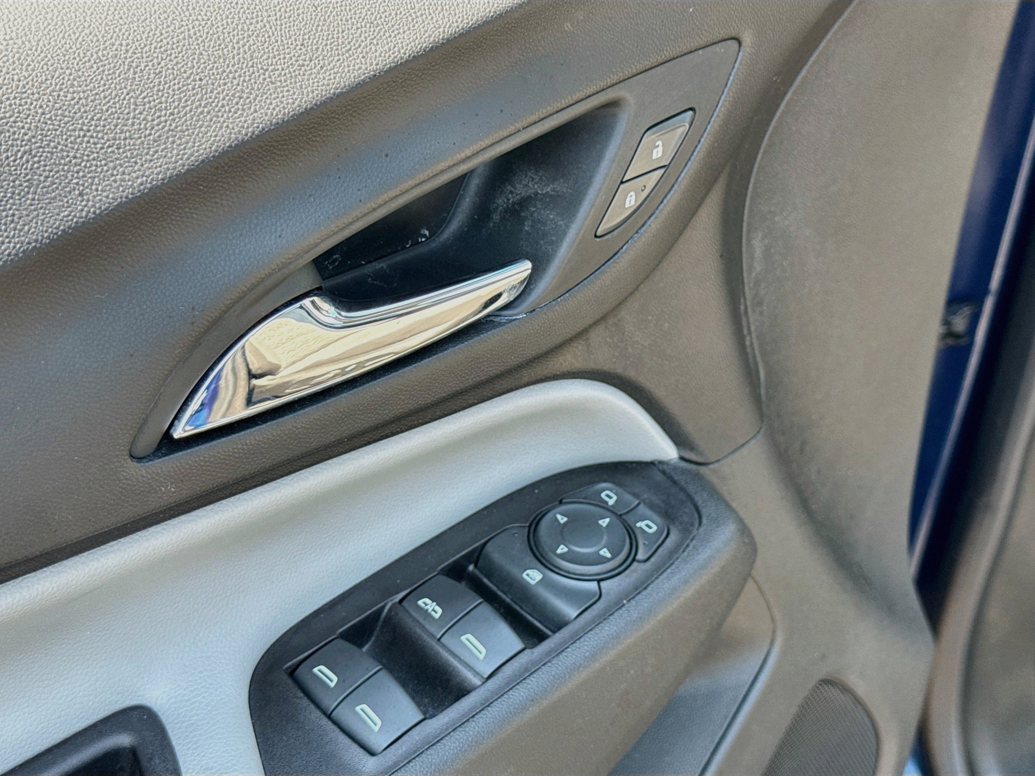 Used 2022 Chevrolet Equinox LT FWD image 10