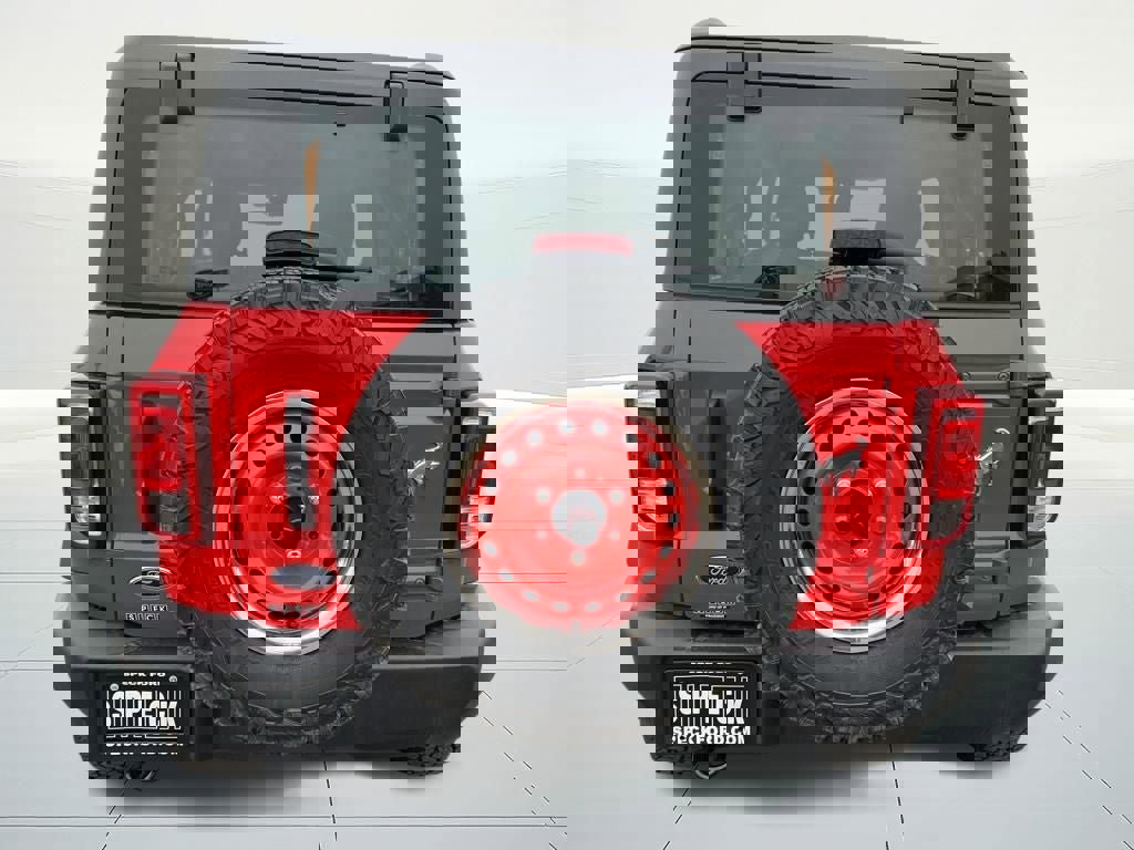 Certified 2022 Ford Bronco Base image 3