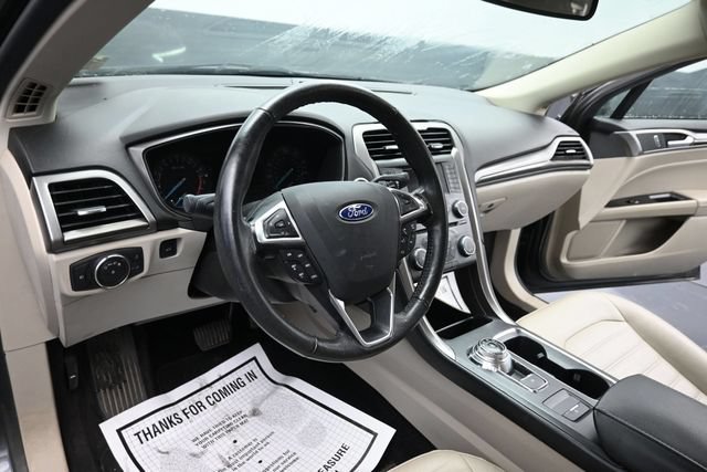 Certified 2017 Ford Fusion SE FWD image 15