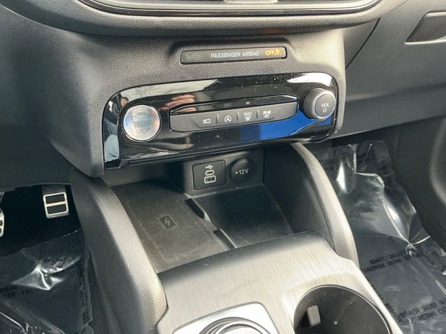 Certified 2024 Ford Escape ST-Line Select w/ Tech Pack #2 image 23