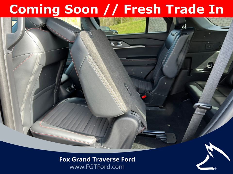 Certified 2025 Ford Explorer ST-Line AWD/4WD image 6