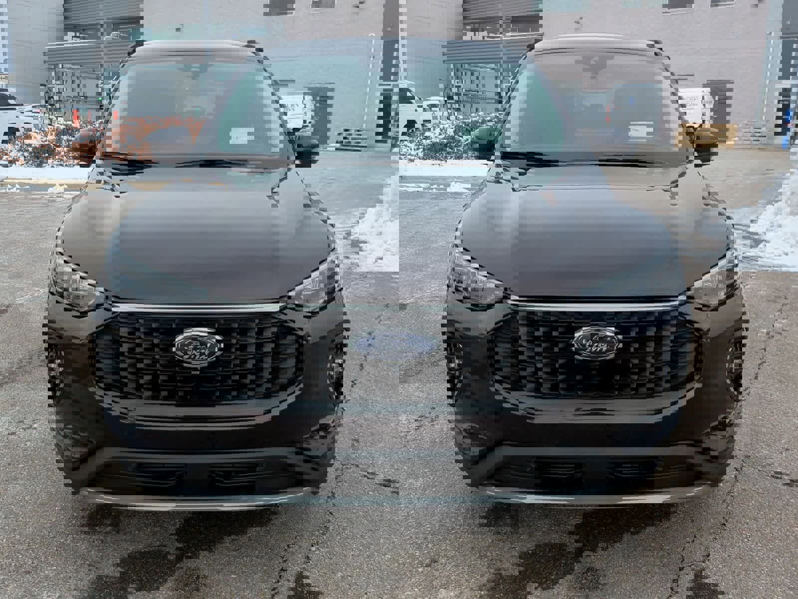 Certified 2023 Ford Escape Platinum w/ Premium Technology Package image 3