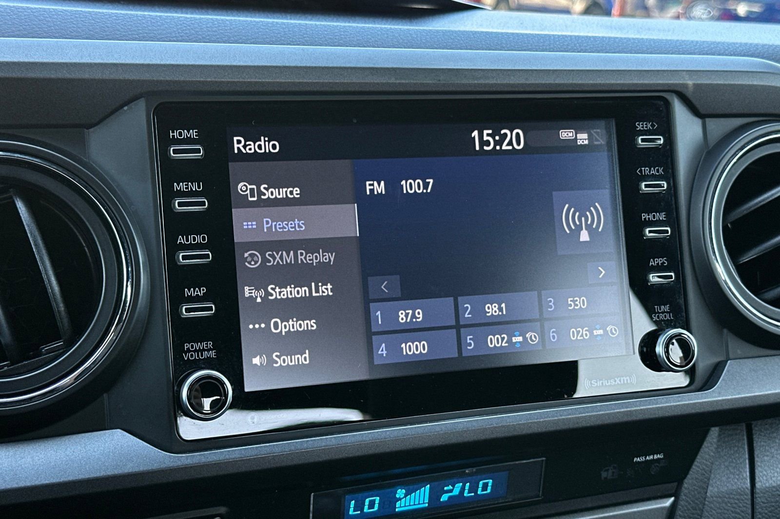 Used 2021 Toyota Tacoma TRD Sport w/ Technology Package RWD image 16