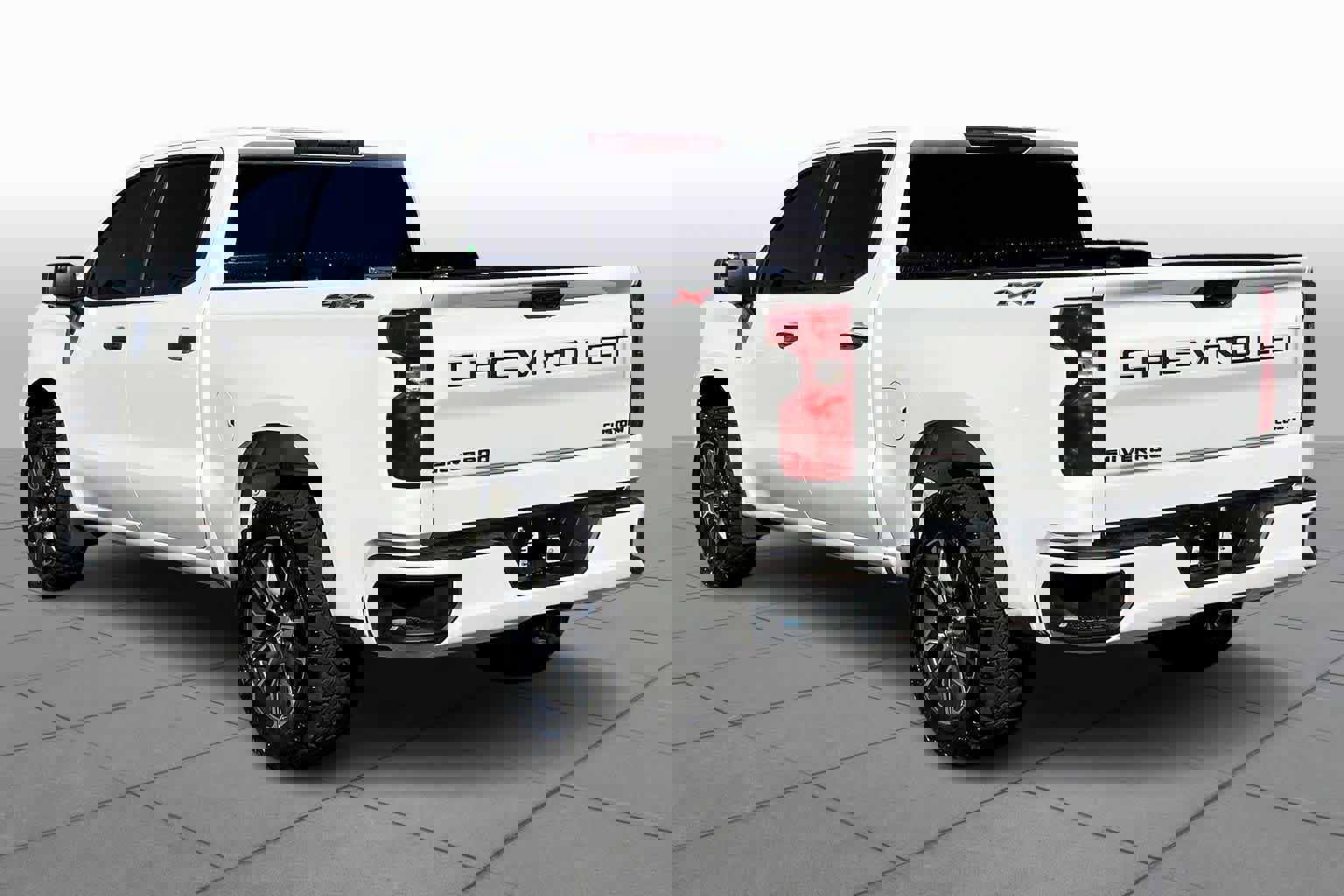 Used 2023 Chevrolet Silverado 1500 Custom image 4