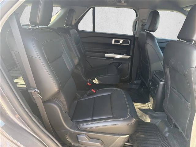 Certified 2024 Ford Explorer XLT w/ Equipment Group 202A RWD image 24