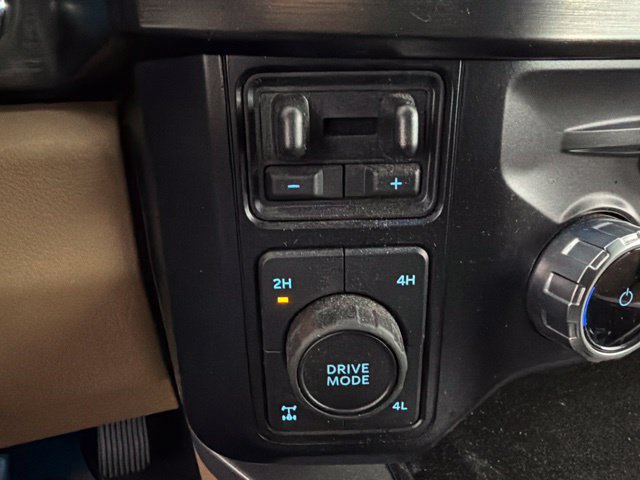 Certified 2023 Ford F250 Lariat w/ Lariat Ultimate Package AWD/4WD image 27