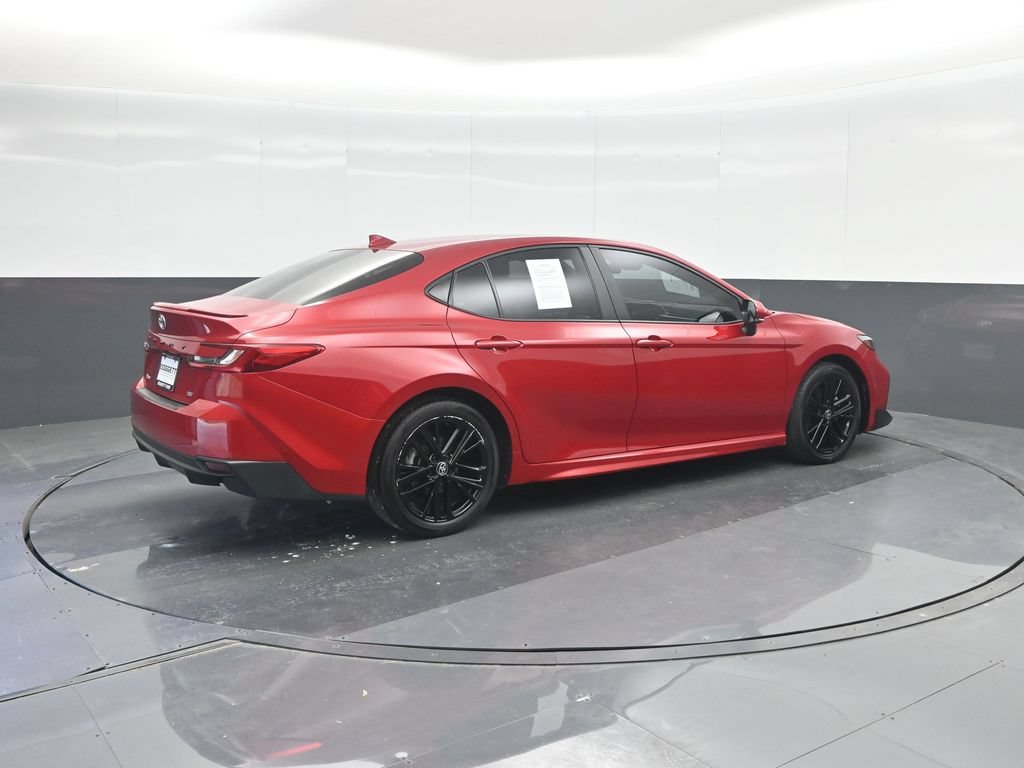 Used 2025 Toyota Camry SE w/ Convenience Package FWD image 15