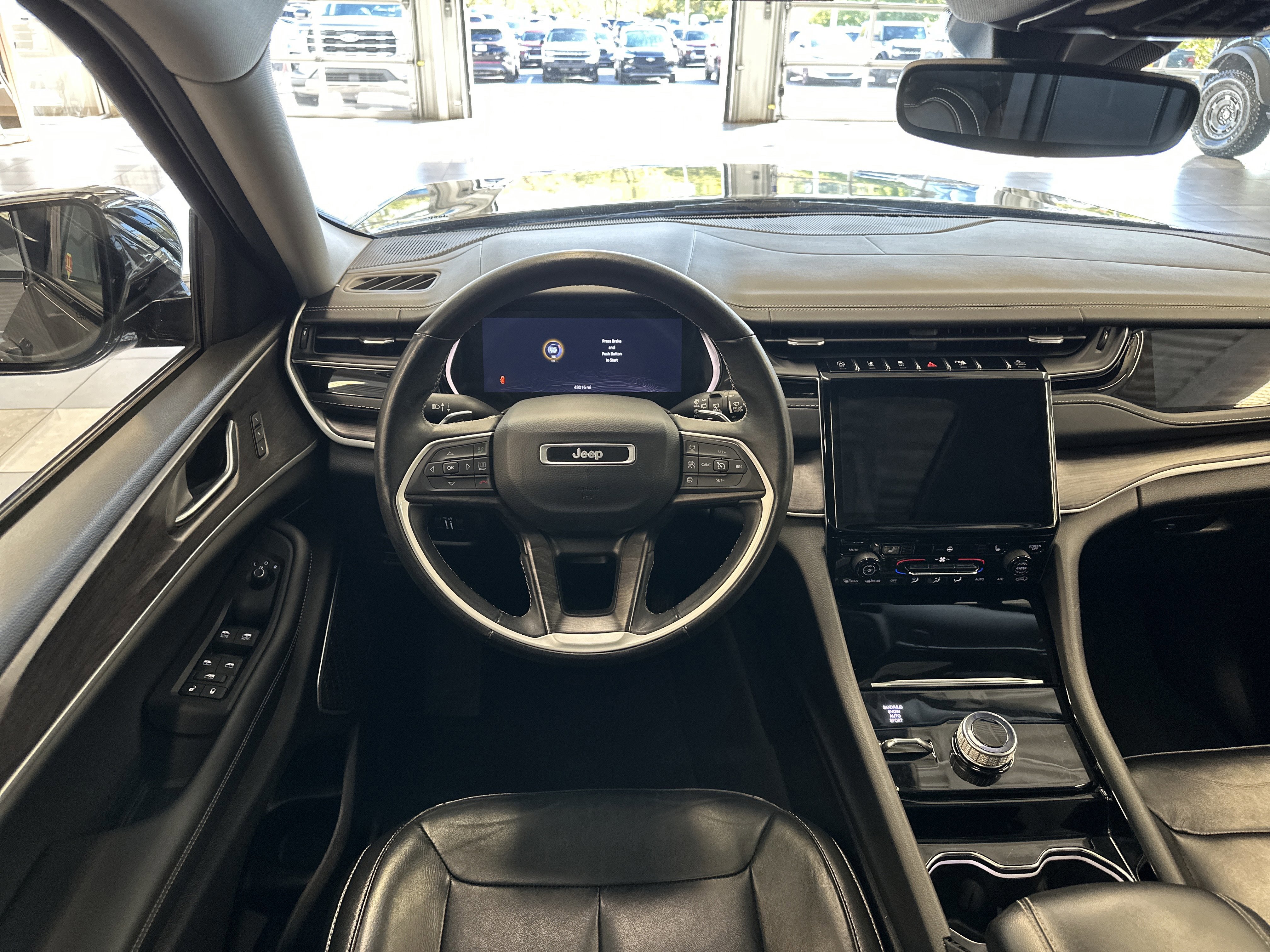 Used 2022 Jeep Grand Cherokee Limited w/ Trailer Tow Prep Group (B) image 11