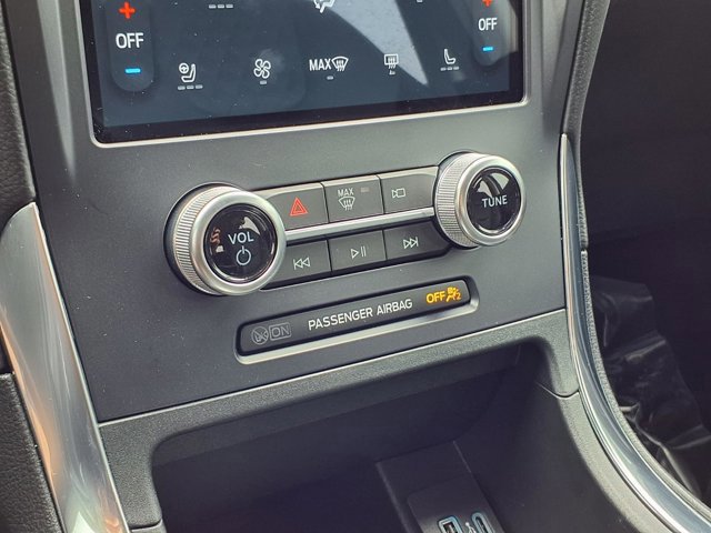 Certified 2024 Ford Edge Titanium w/ Equipment Group 301A image 15