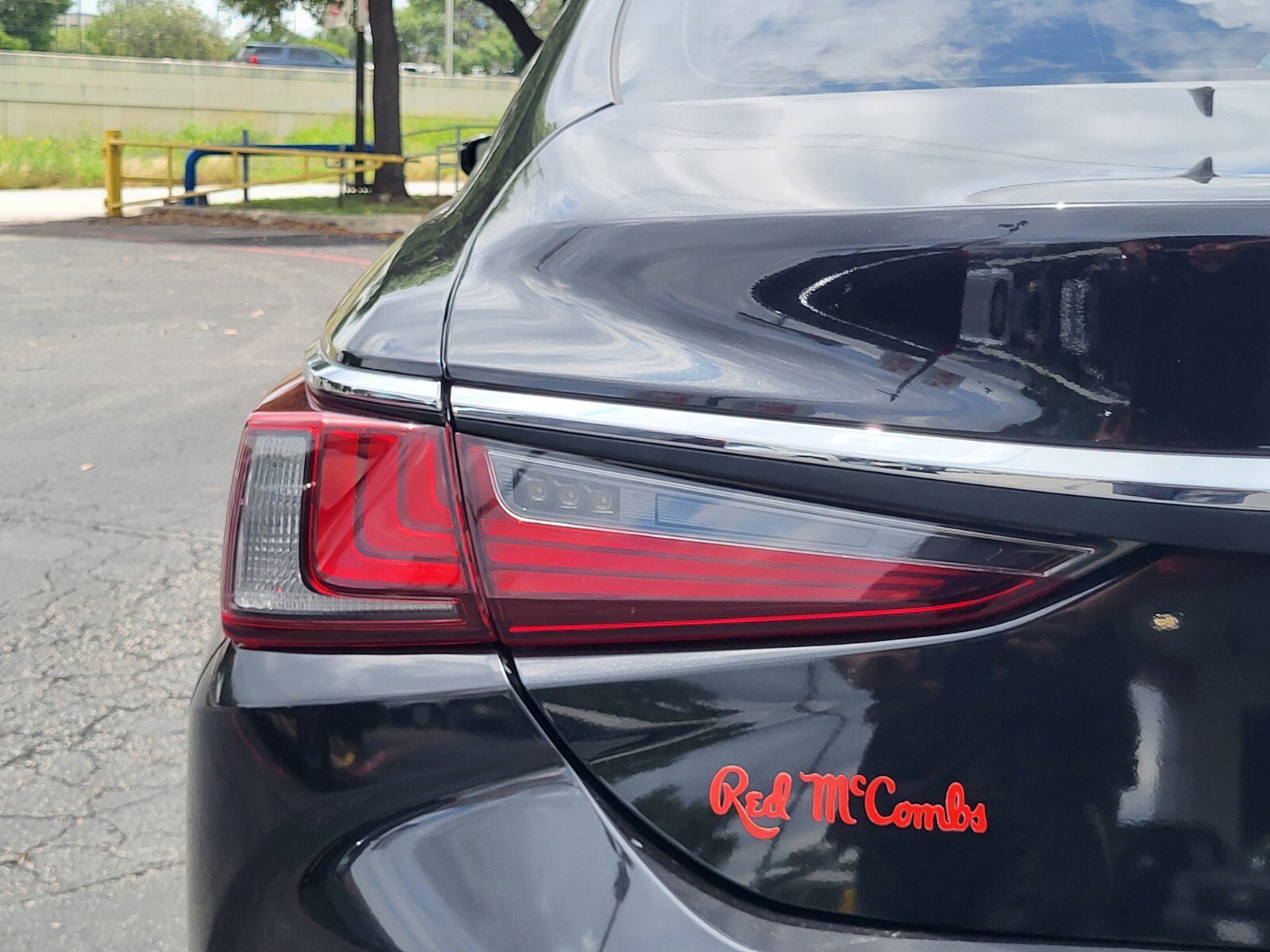 Used 2021 Lexus ES 350 w/ Premium Package FWD image 11