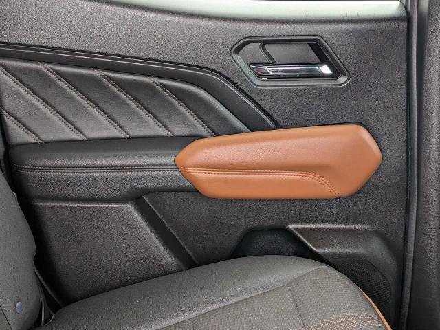 Used 2024 GMC Canyon AT4 image 23