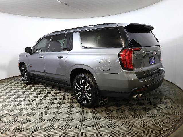 Used 2022 GMC Yukon XL AT4 w/ Technology Package image 2