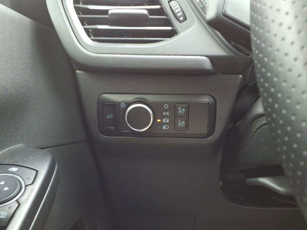 Certified 2023 Ford Escape ST-Line w/ Tech Pack #1 AWD/4WD image 15