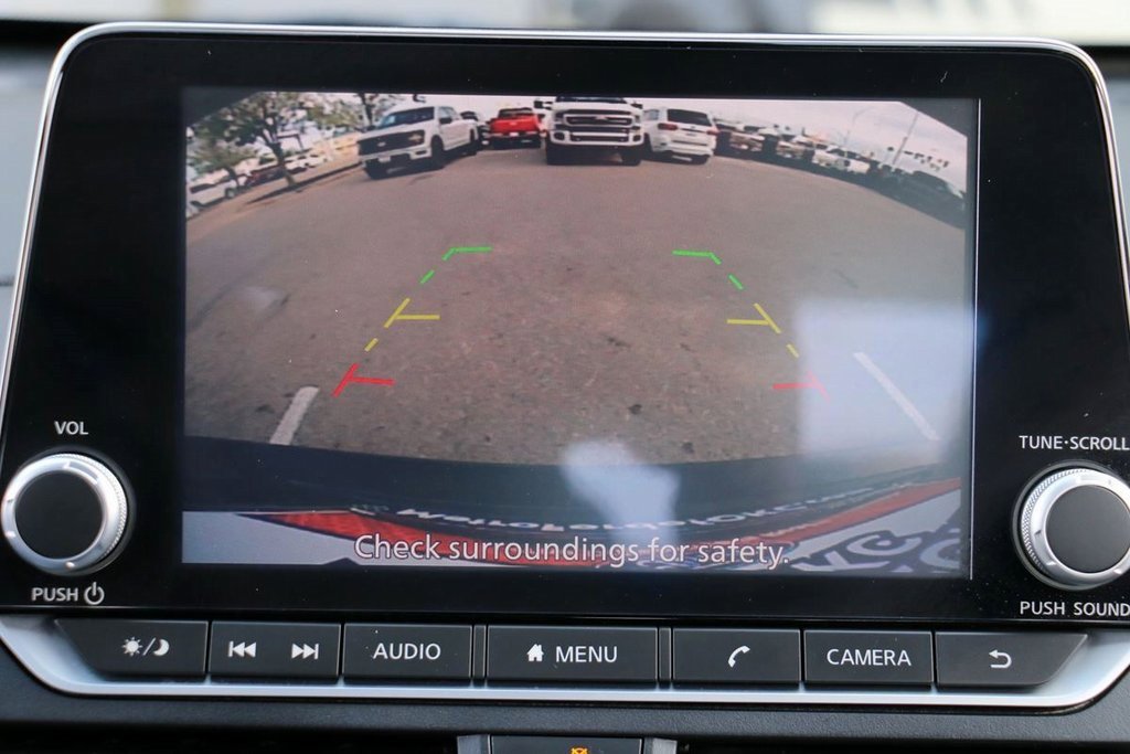 Used 2023 Nissan Altima 2.5 SV image 14