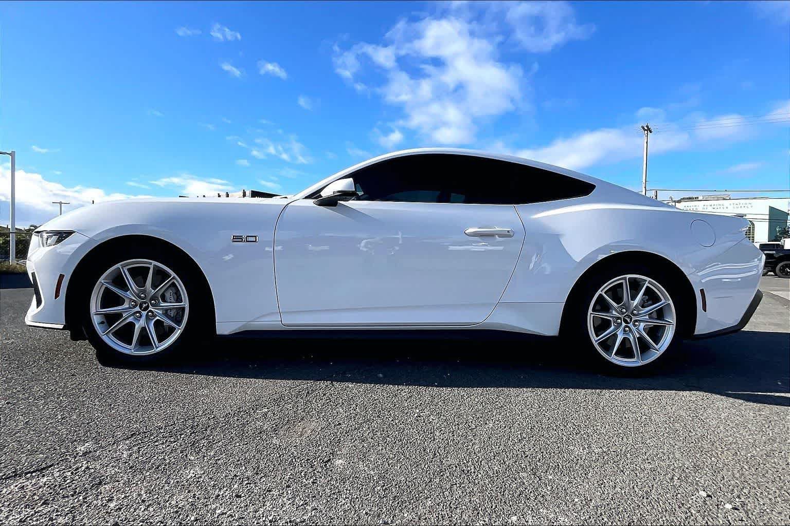 Certified 2024 Ford Mustang GT Premium RWD image 3