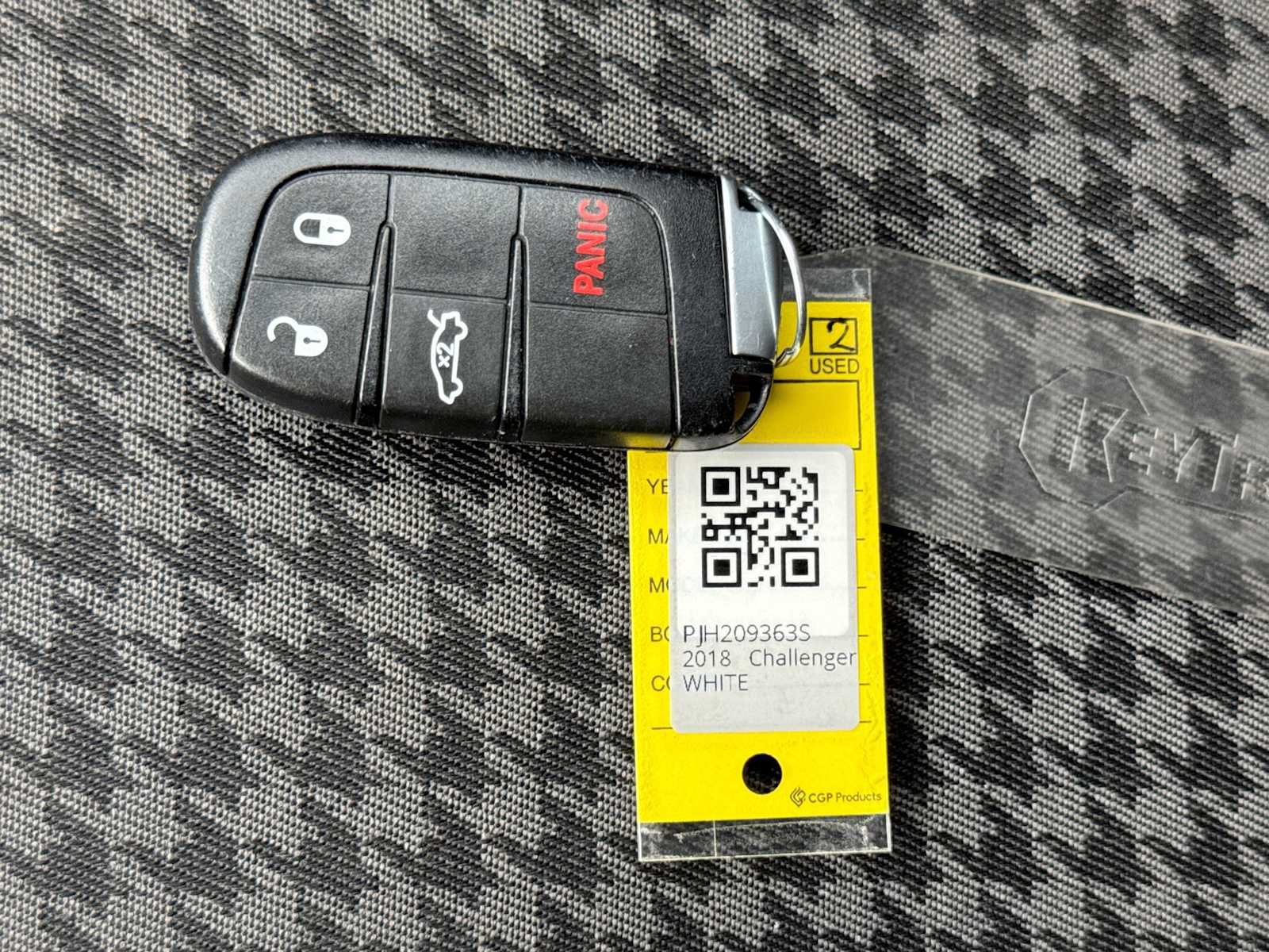 Used 2018 Dodge Challenger R/T RWD image 33