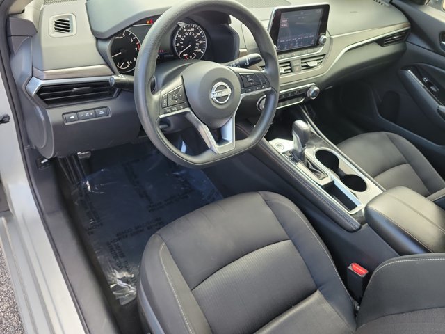 Used 2023 Nissan Altima 2.5 SV FWD image 21