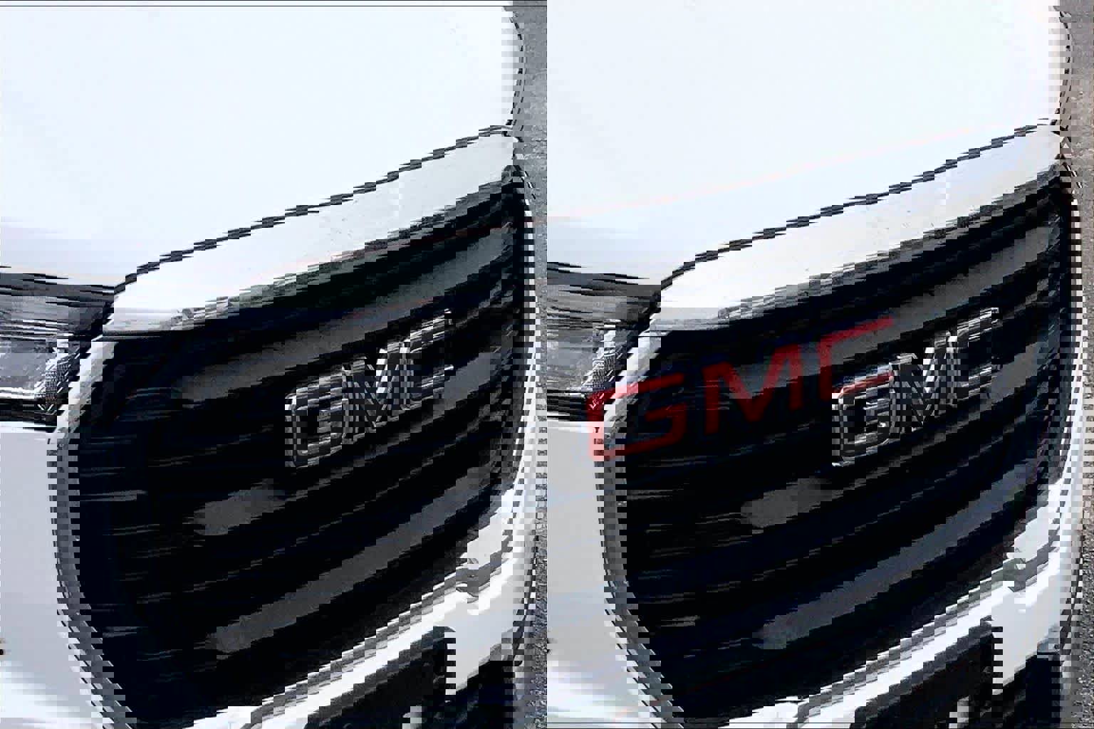 Used 2022 GMC Terrain SLE w/ Driver Convenience Package image 25