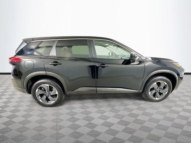 Used 2024 Nissan Rogue SV image 6