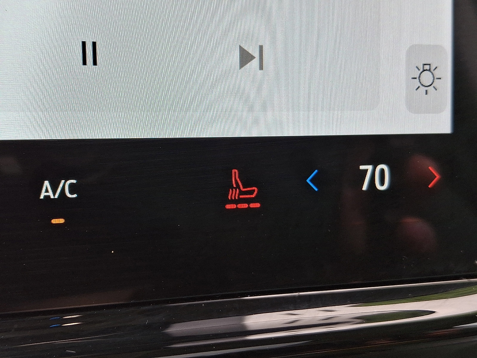 Certified 2025 Ford Expedition Platinum image 25