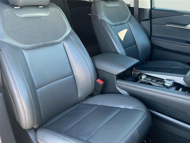 Certified 2025 Ford Explorer Active w/ Active Comfort Package AWD/4WD image 13