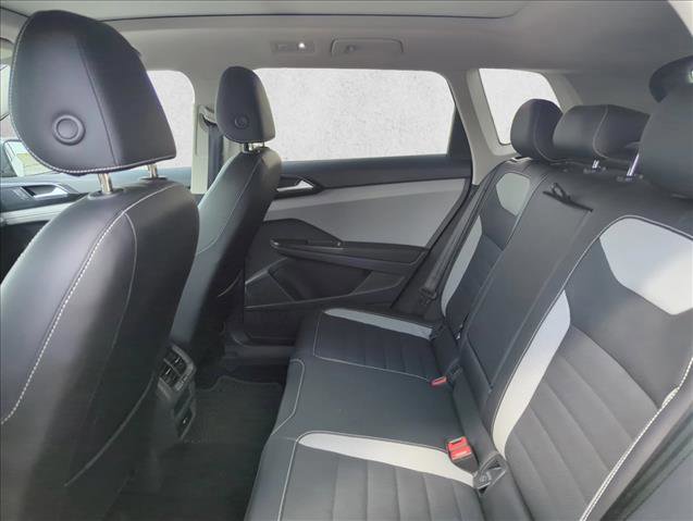 Used 2022 Volkswagen Taos SEL AWD/4WD image 17