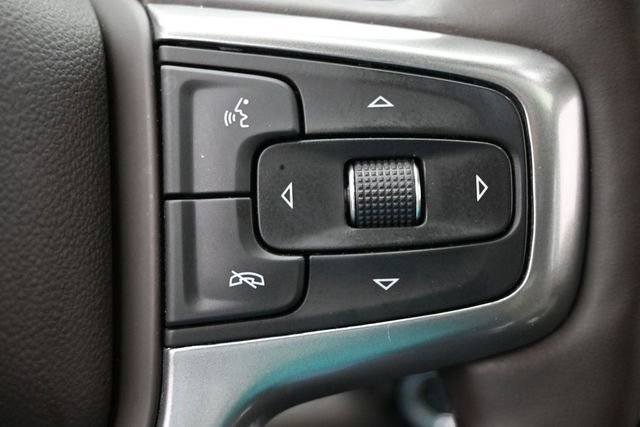 Used 2025 Chevrolet Silverado 1500 LTZ w/ LTZ Premium Package AWD/4WD image 17