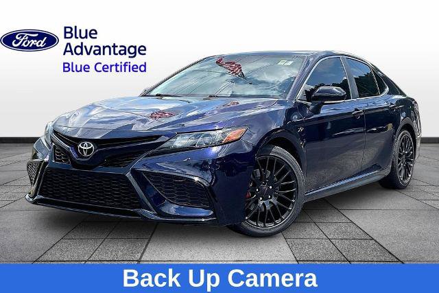 Used 2022 Toyota Camry SE FWD image 1
