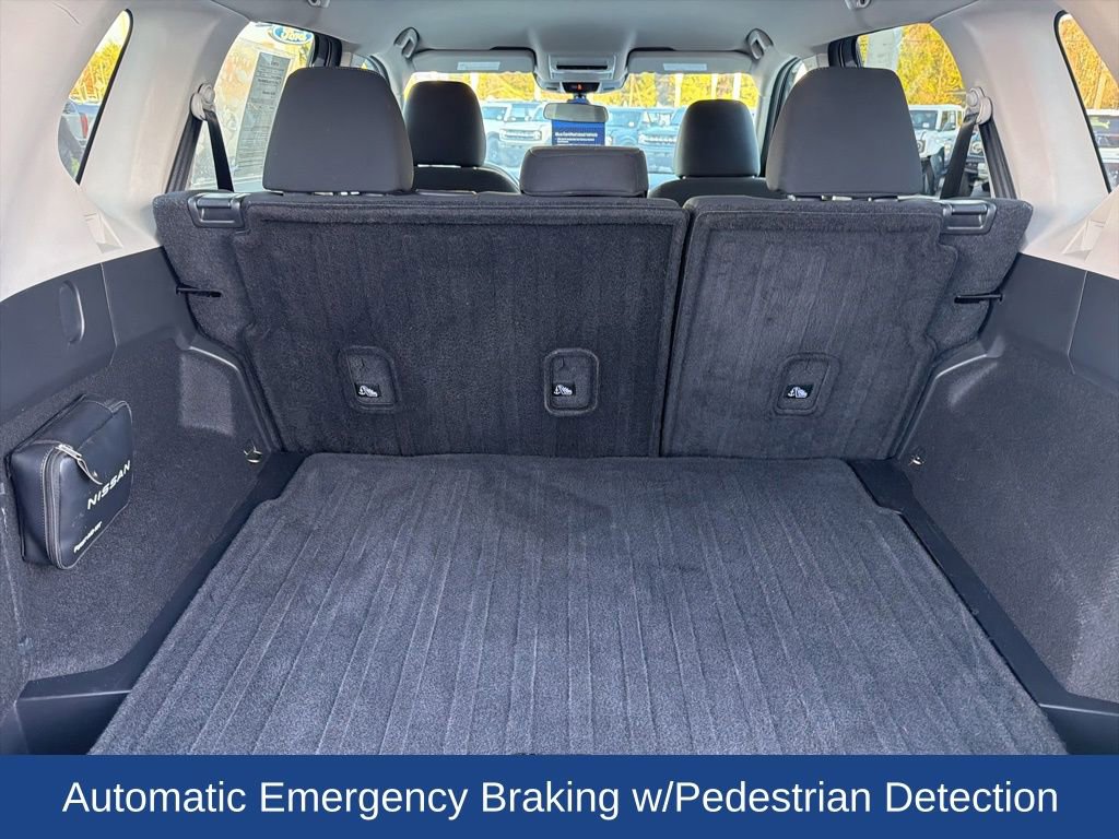 Used 2024 Nissan Rogue S image 10