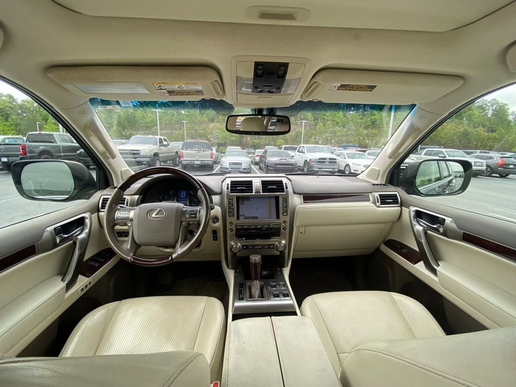 Used 2018 Lexus GX 460 Luxury AWD/4WD image 26