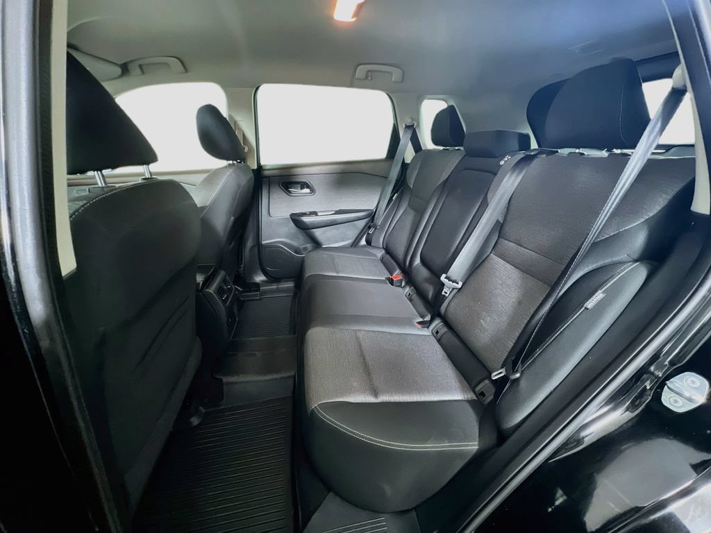 Used 2021 Nissan Rogue SV AWD/4WD image 25