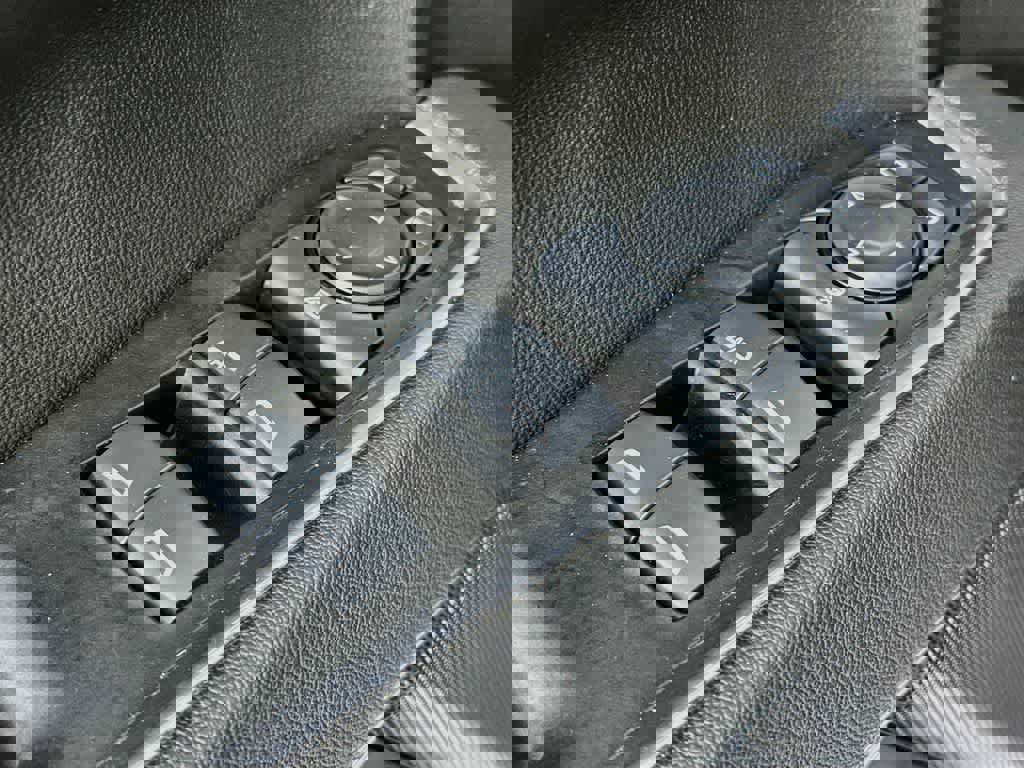 Used 2024 Chevrolet Silverado 1500 RST w/ Z71 Off-Road Package image 29