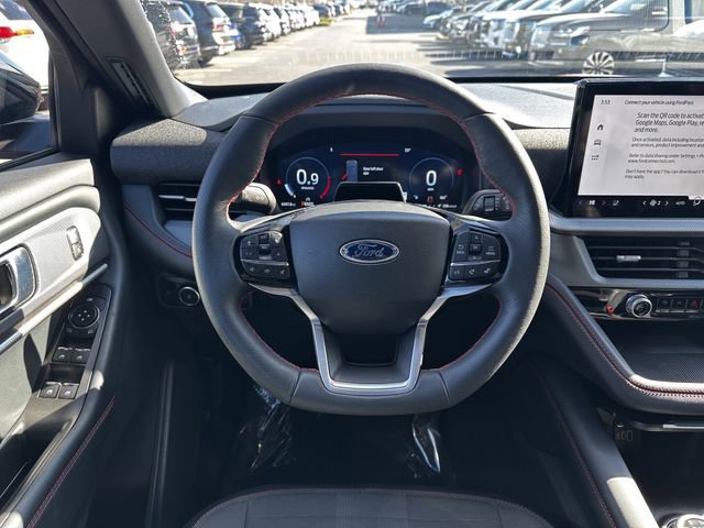 Certified 2025 Ford Explorer ST-Line w/ ST-Line Street Pack image 15