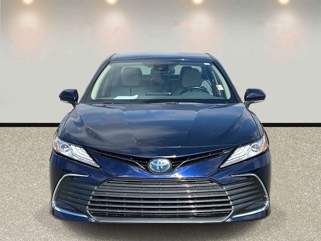 Used 2022 Toyota Camry XLE w/ Cold Weather Package image 2
