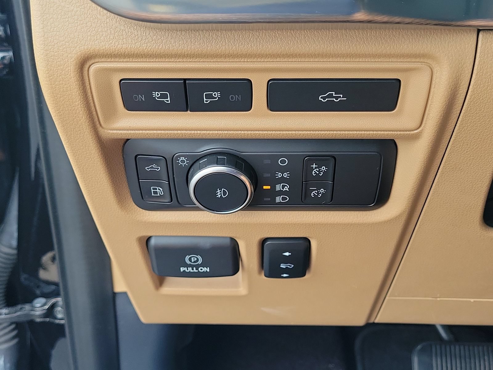 Certified 2021 Ford F150 Lariat w/ Equipment Group 502A High AWD/4WD image 31