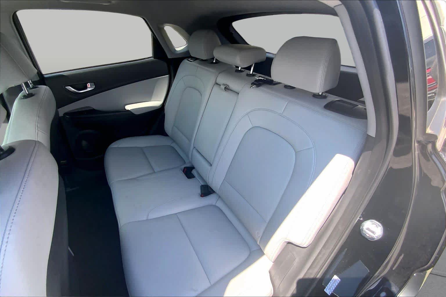 Used 2023 Hyundai Kona Limited FWD image 20