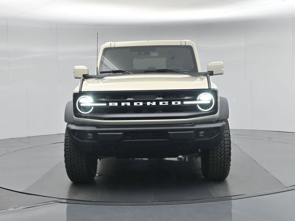 Certified 2025 Ford Bronco Outer Banks w/ Sasquatch Package AWD/4WD image 26