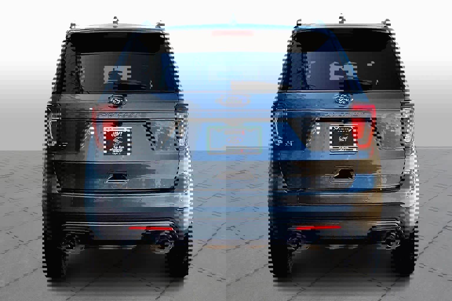 Certified 2017 Ford Explorer XLT w/ Equipment Group 202A image 2