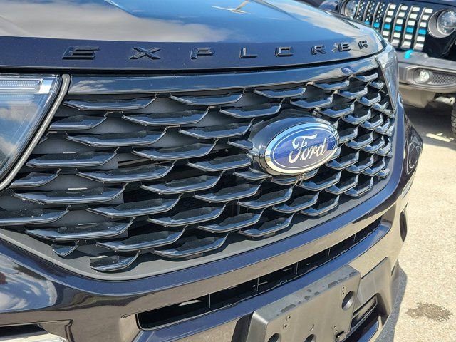 Certified 2022 Ford Explorer ST-Line w/ Class IV Trailer Tow Package image 7