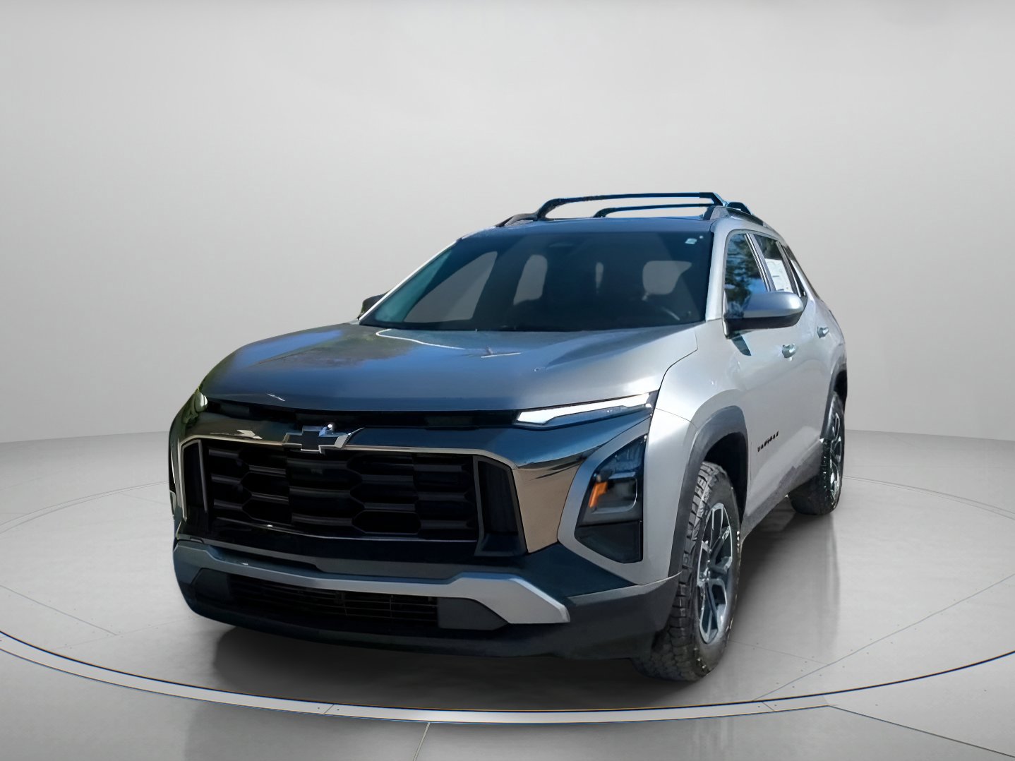 Used 2025 Chevrolet Equinox ACTIV w/ Convenience Package III image 3