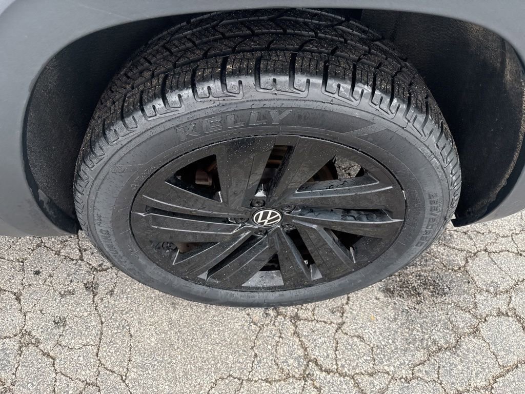 Used 2022 Volkswagen Atlas Cross Sport SE image 15