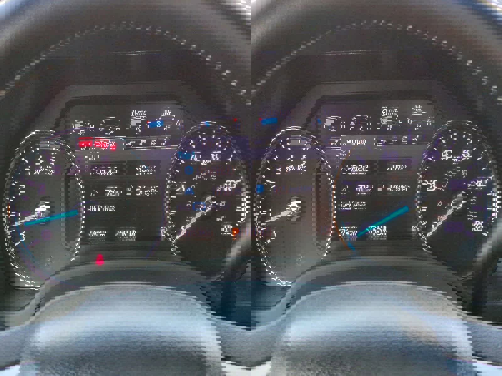 Certified 2022 Ford F350 Lariat w/ Tremor Off-Road Package image 34