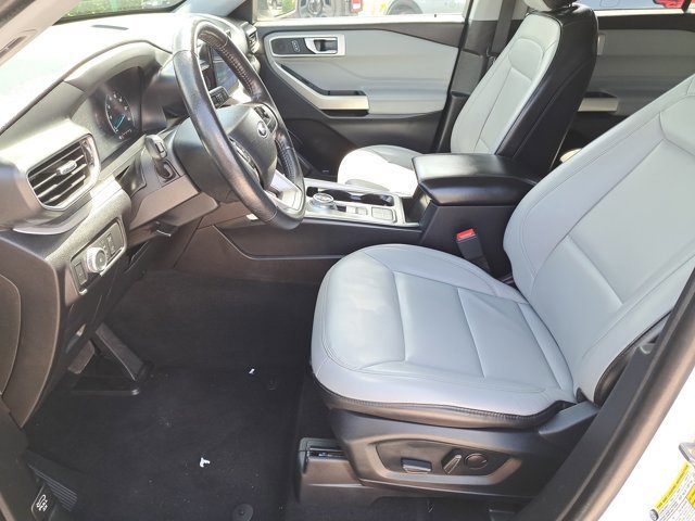 Certified 2021 Ford Explorer XLT w/ Equipment Group 202A image 20