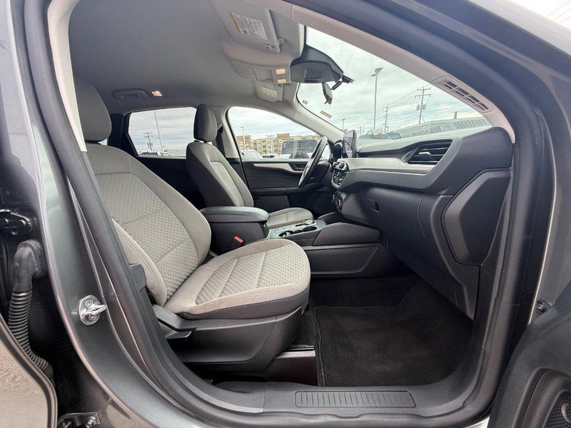 Certified 2022 Ford Escape SE w/ SE Sport Appearance Package AWD/4WD image 15