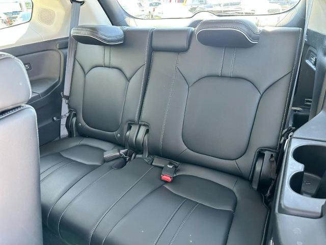 Used 2023 Honda Pilot Elite image 11